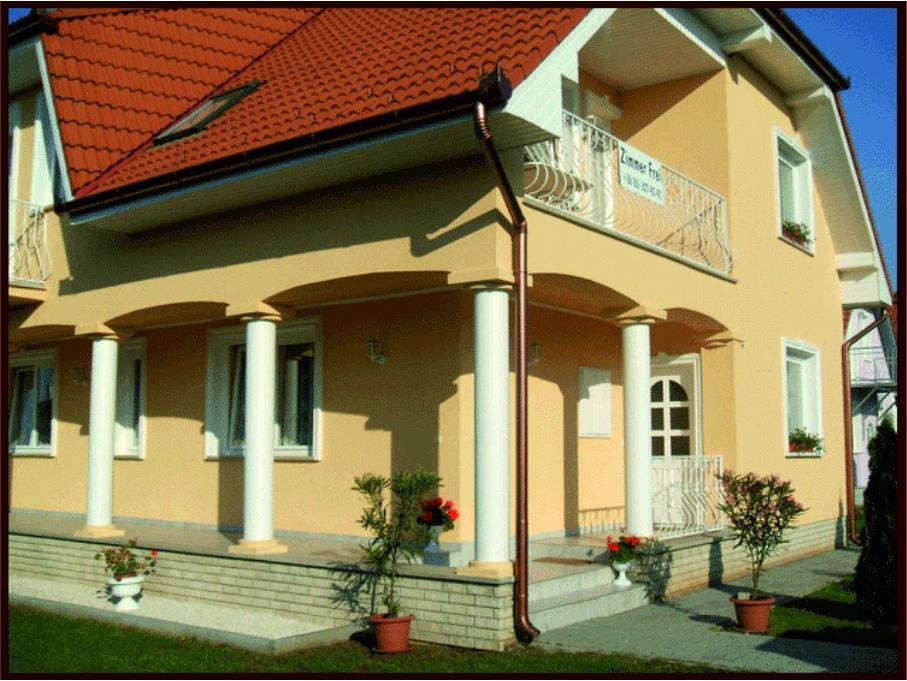 Erika Vendeghaz Hotel บุค ภายนอก รูปภาพ