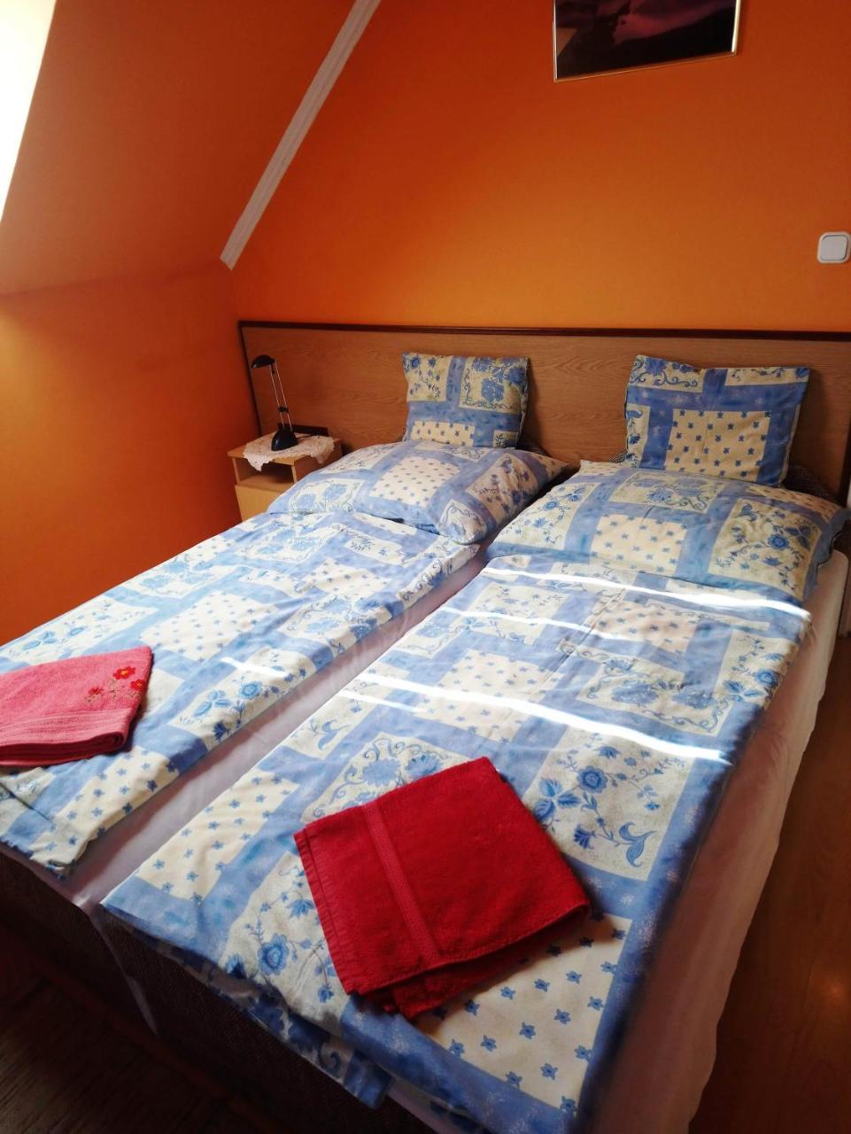 Erika Vendeghaz Hotel บุค ภายนอก รูปภาพ